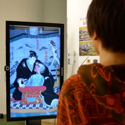 【終了】「電子顔はめ看板」公開！